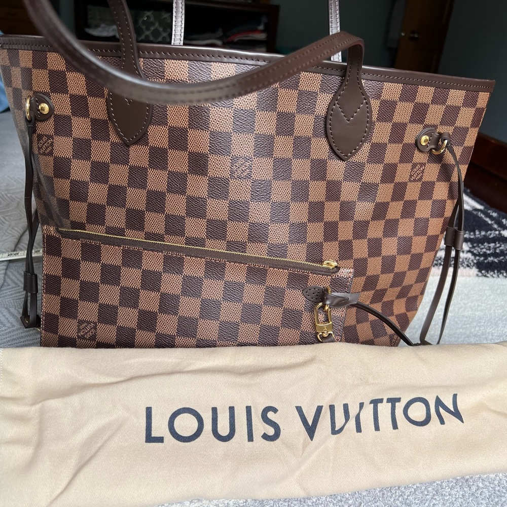 Louis Vuitton Neverfull MM